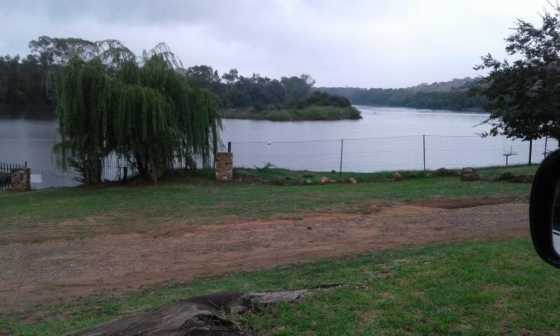 Land in Vaal Oewer Estate.