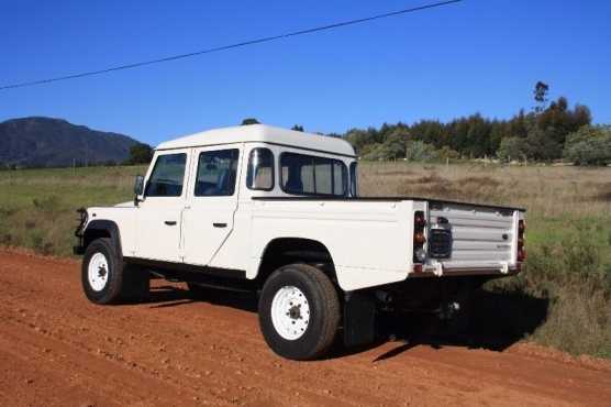 Land Rover Defender 130 TD5 Double Cab