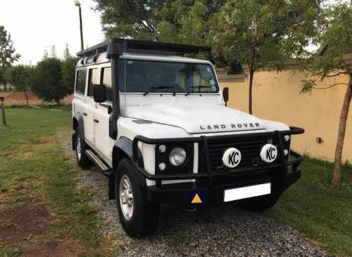 Land Rover Defender Station Wagon Puma 2.4L