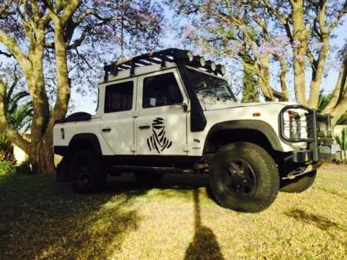 Land Rover Defender TD5 110 double cab