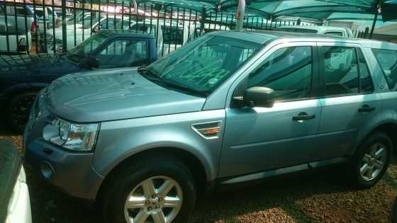 LAND ROVER FREELANDER 2  BLOU  2007 MODEL  3.2 L  PETROL