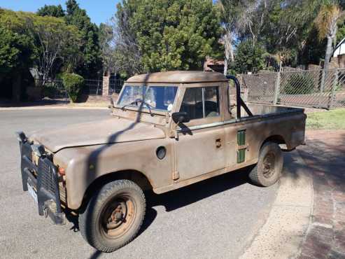 Landrover Series3 R6