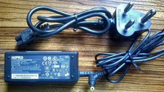 Laptop charger Hipro Model HP-A0652R3B Output 19V  3.3.42A  65W