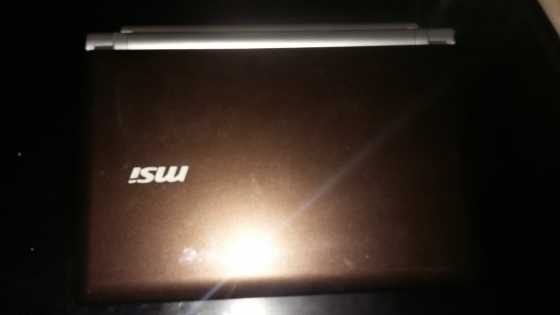 Laptop msi 160u wind