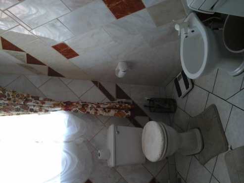 Large 2 bedroom cottage (unfurnished)