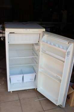 Large Bar Fridge Fridgemaster 200L 1100mm in good working condition. R1800 neg.