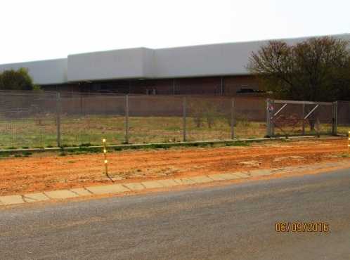 Large Business Stand In Klerksdorp on Auction