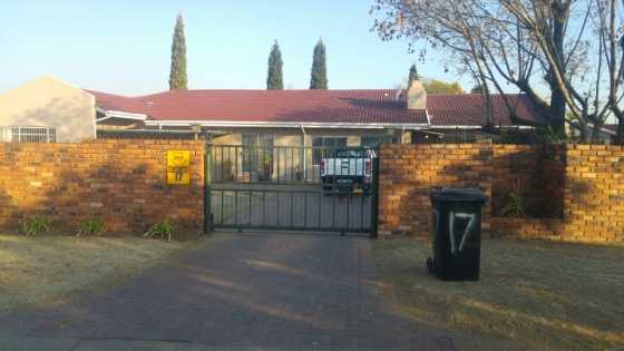 Large Family House - Impalapark Boksburg