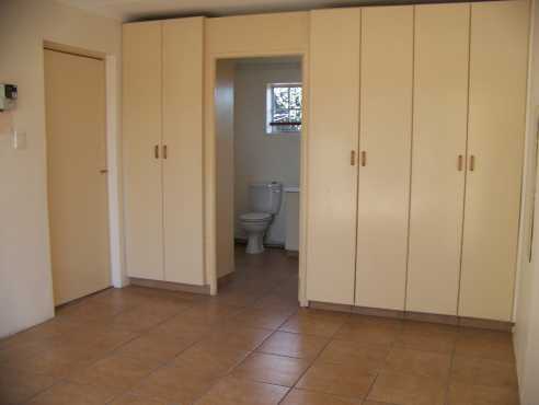 Large one bedroom flat to rent