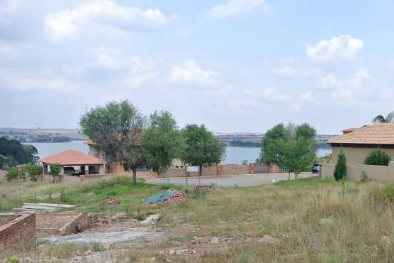 Large stand, Great Price, Great view at Bronkhorstspruit Dam