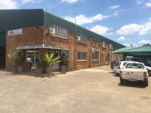 LARGE WAREHOUSE  FACTORY  DISTRIBUTION CENTRE FOR SALE IN GATEWAY INDUSTRIAL PARK, CENTURION