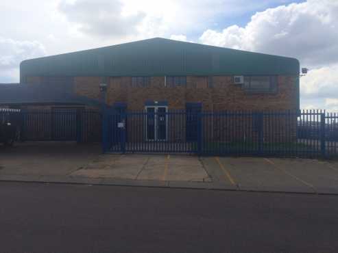 LARGE WAREHOUSE  FACTORY TO LET IN HIGHWAY BUSINESS PARK, CENTURION