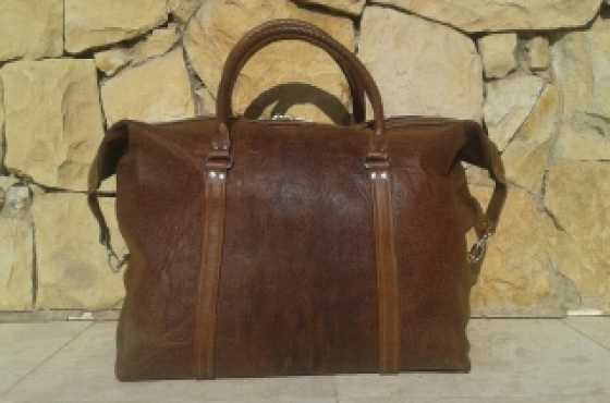 Leather travel bag.