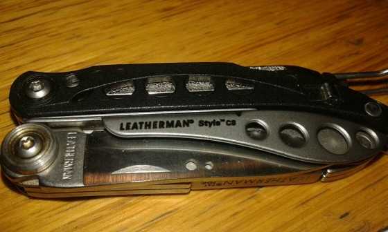 Leatherman style cs