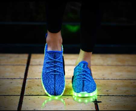 LED SHOES R600