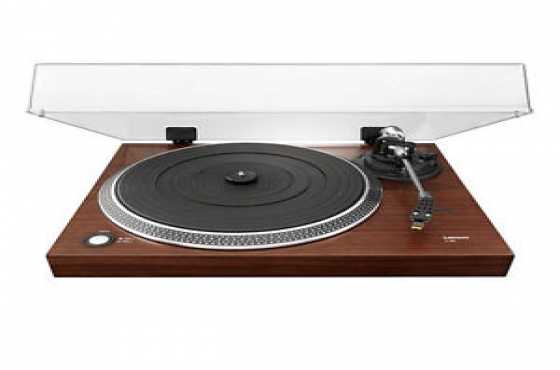 Lenco Wooden Turntable - R2999