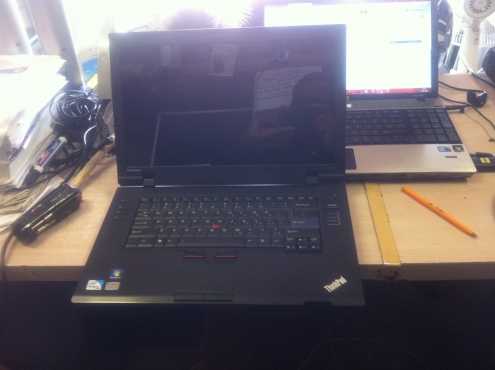 Lenovo Thinkpad sl510 orks 100 250GB hard drive 2GB Ram  Intel Pentium  Windows 7 Very clean and wo