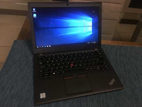 Lenovo ThinkPad X260 Ultrabook  12.5, i5 6th Gen, 8GB memory, 256GB  like new
