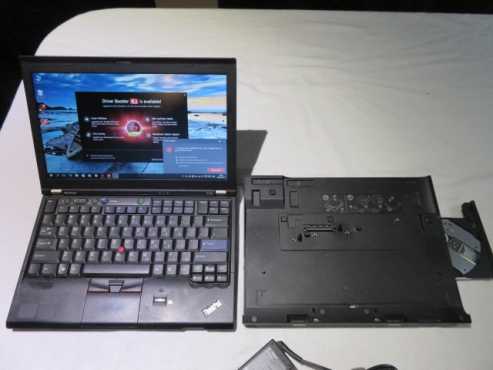 Lenovo X220, 12.5 LED Notebook With Docking Station