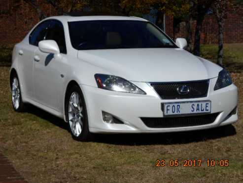 Lexus 250 iS 6 Speed Full Tank PETROL included.