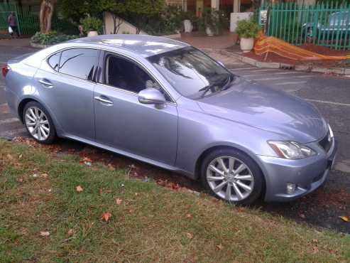 Lexus 250 IS For Sale R155000 negotiable