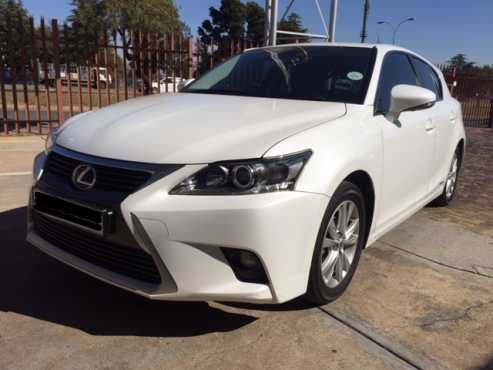 Lexus CT 200h S