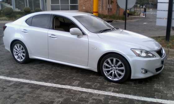 Lexus is 250  SE Manual