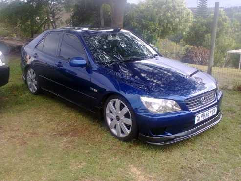 Lexus IS200