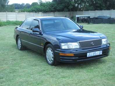 Lexus LS400