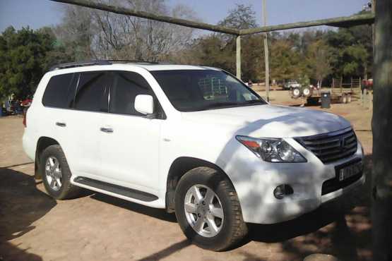 LEXUS LX 570 2010