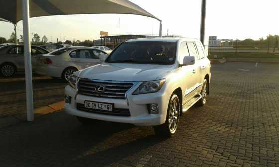 Lexus LX