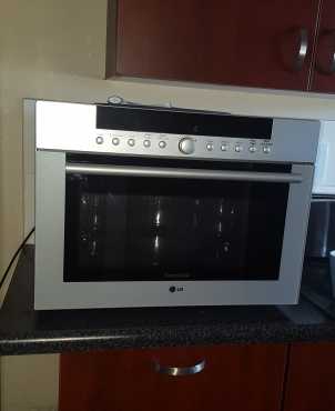 LG 34L Solardom Microwave Oven for sale R2400