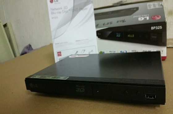 LG 3D BLURAY PLAYER like new in box