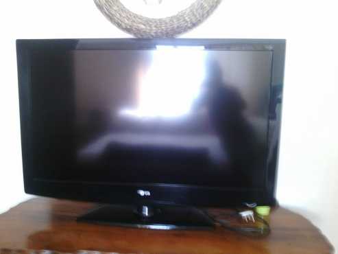 LG 48quot tv with remote for sale