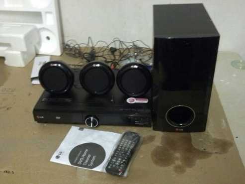 lg 5.1 home theatre in box like new  DH3140S