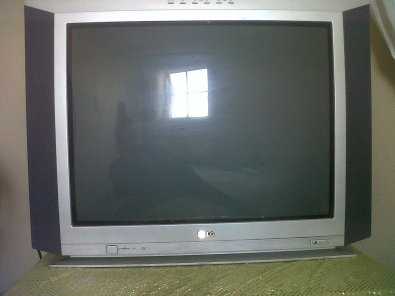 LG 74cm TV