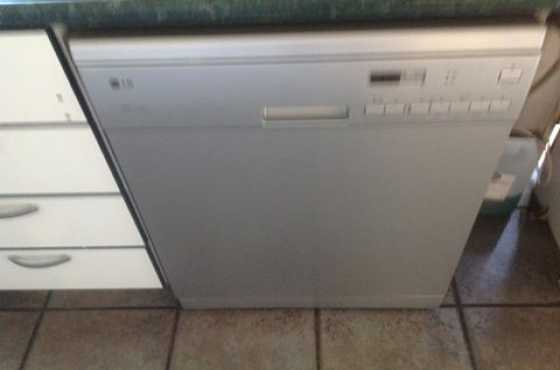 Lg dish washer.