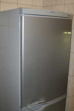 LG Express Cool Fridge - Double Doors