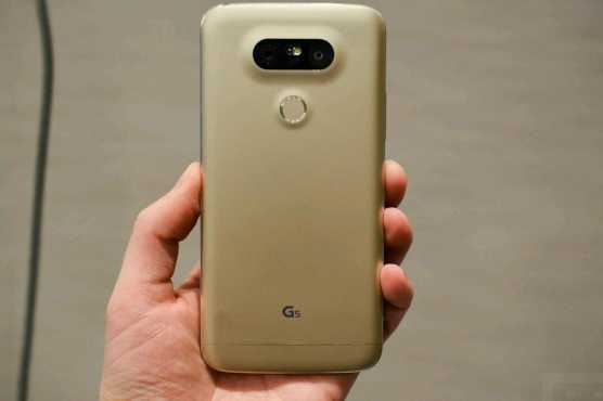 LG G5 32gb lte champagne gold brand new in with accesories situated in Fordsburg Johannesburg strict