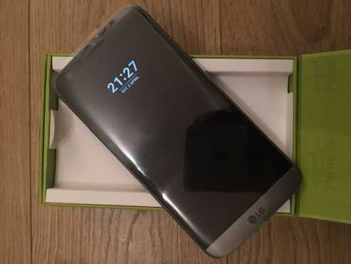 LG G5 32gb titanium grey edition new with accesories not negotiable im situated in Fordsburg Johanne