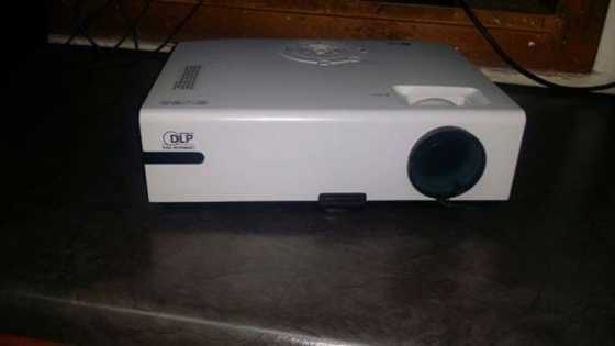 LG PROJECTOR