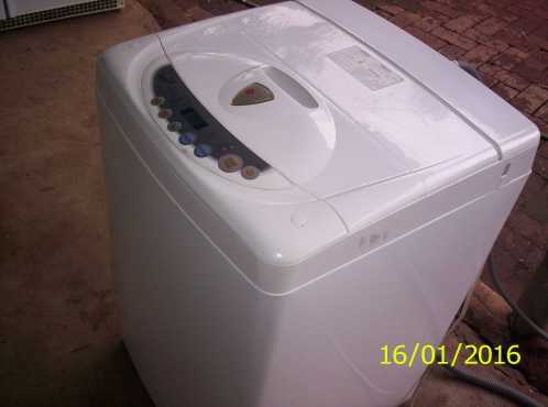 LG Top Loader Washing Machine 7kg capacity