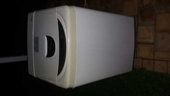 lg toploader washing machine white