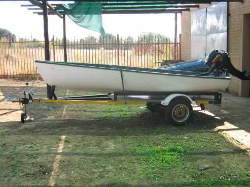 Light fishing boat