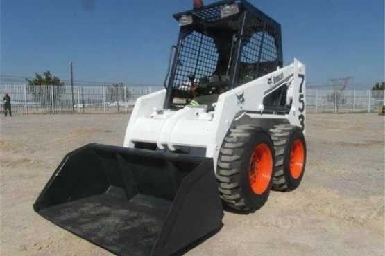 Loaders Bobcat 753 Skid Steer