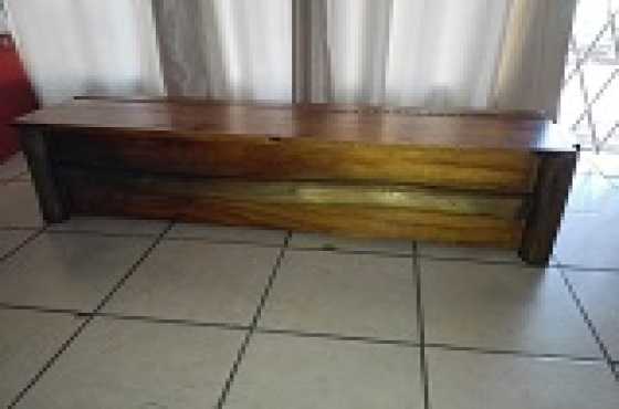 Log wood kist for sale