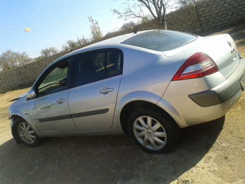 Logic Spares is now stripping a 2005 Renault Megane II 1.6 Authentique for parts