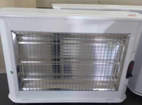 Logik 3 Bar Quartz Heaters for sale. 2700W. Brand new. R550-00 each