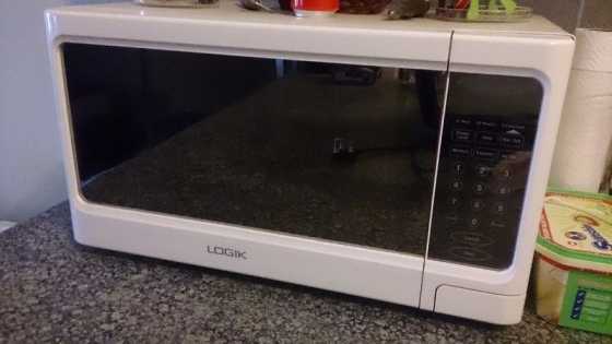 Logik 30L Microwave for sale