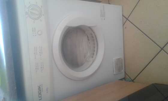 Logik Dryer Machine 6kg still in good condition